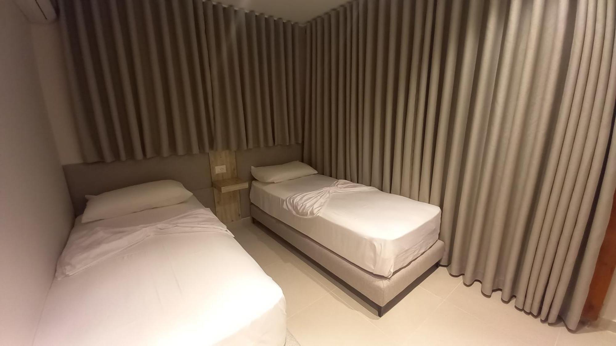Hotel Aglon Влёра Экстерьер фото