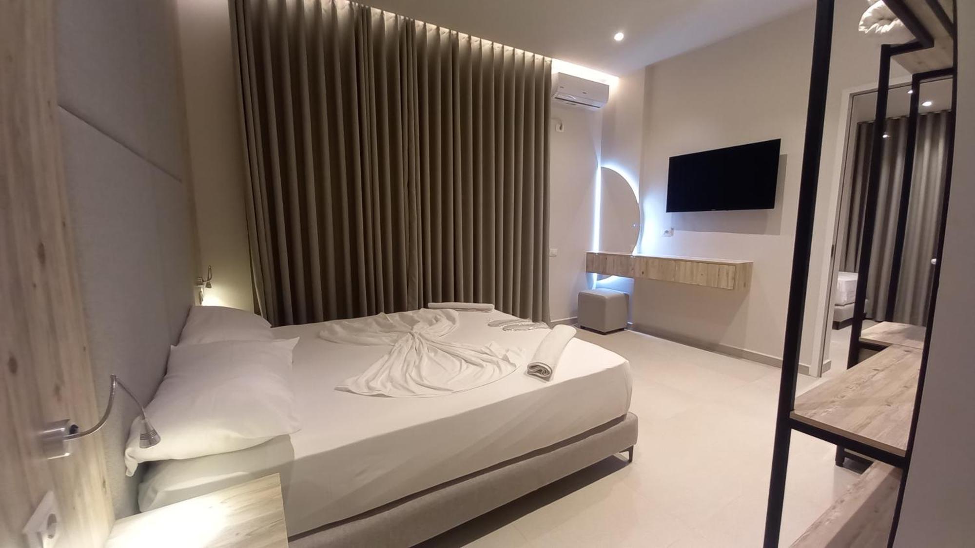 Hotel Aglon Влёра Экстерьер фото